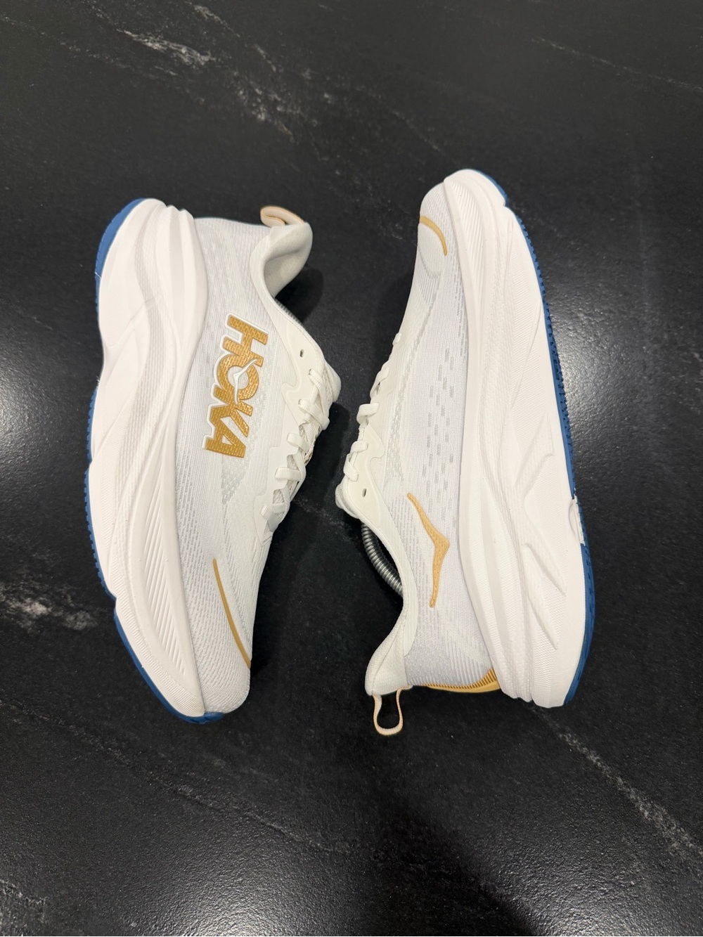 Hoka SkyFlow Mens Sizes - Picture 2 of 5